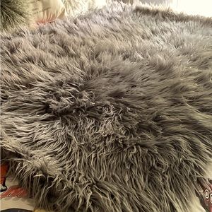 PLUSH THROW BLANKET GRAY SIZE 50 x 60”